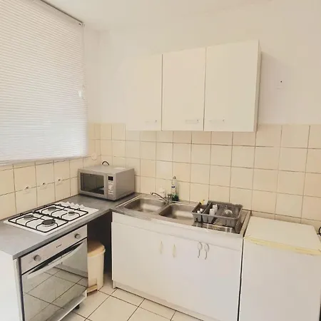 Duplex Avec Terrasse - Quartier Prisé *